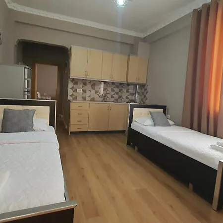Alvin & Sarandë